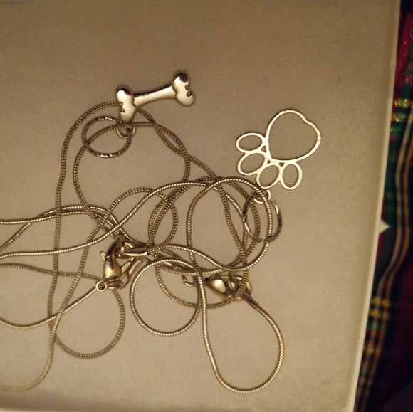 Meet your Posher, Rose - Picture 2 of 3